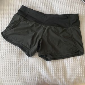 Lululemon speed up mid rise short